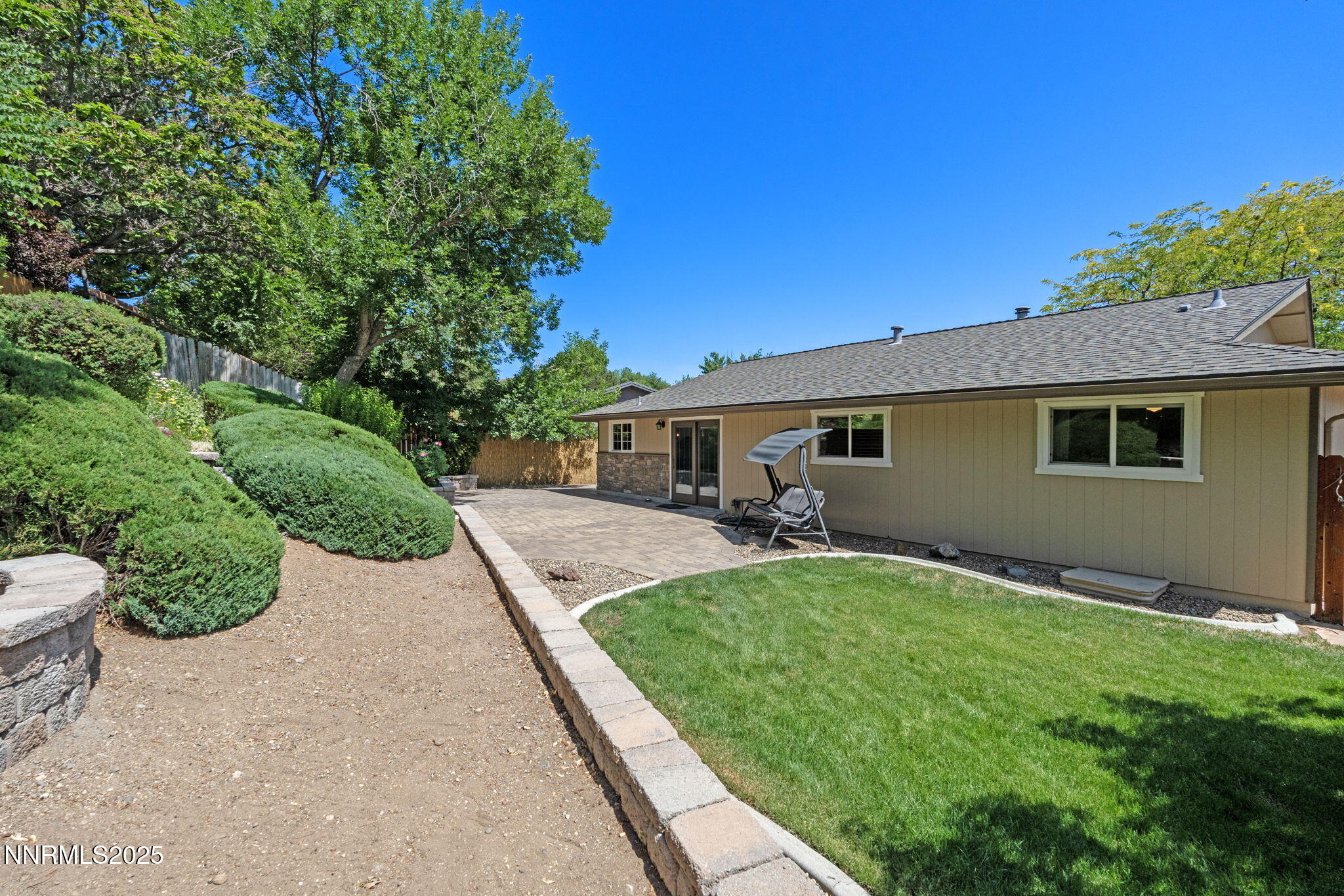 1885 King Edward Drive Reno, NV 89503 - Photo 28 of 31 24-web-or-mls-DSC03894