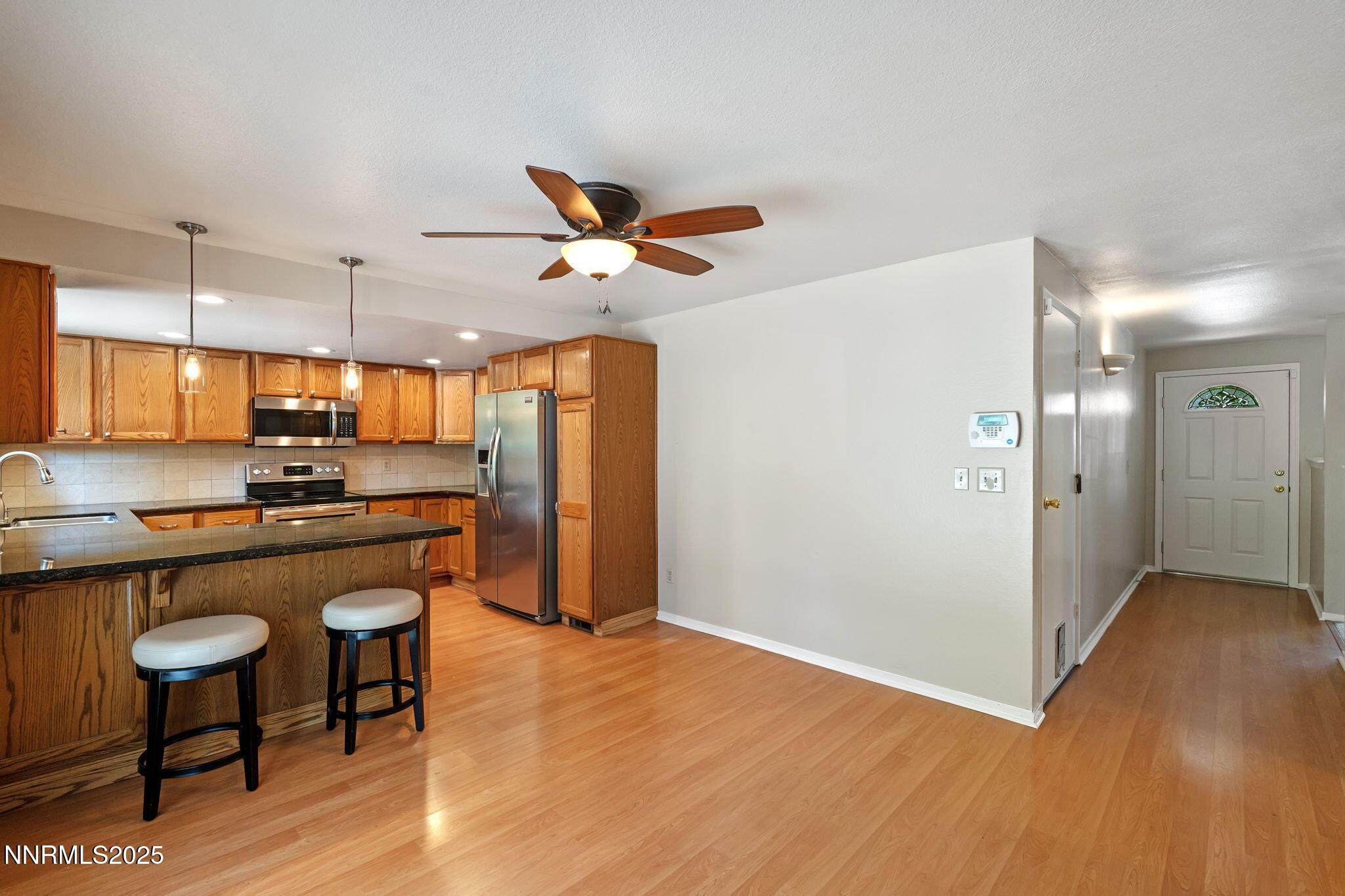 1885 King Edward Drive Reno, NV 89503 - Photo 4 of 31 4-web-or-mls-DSC03839