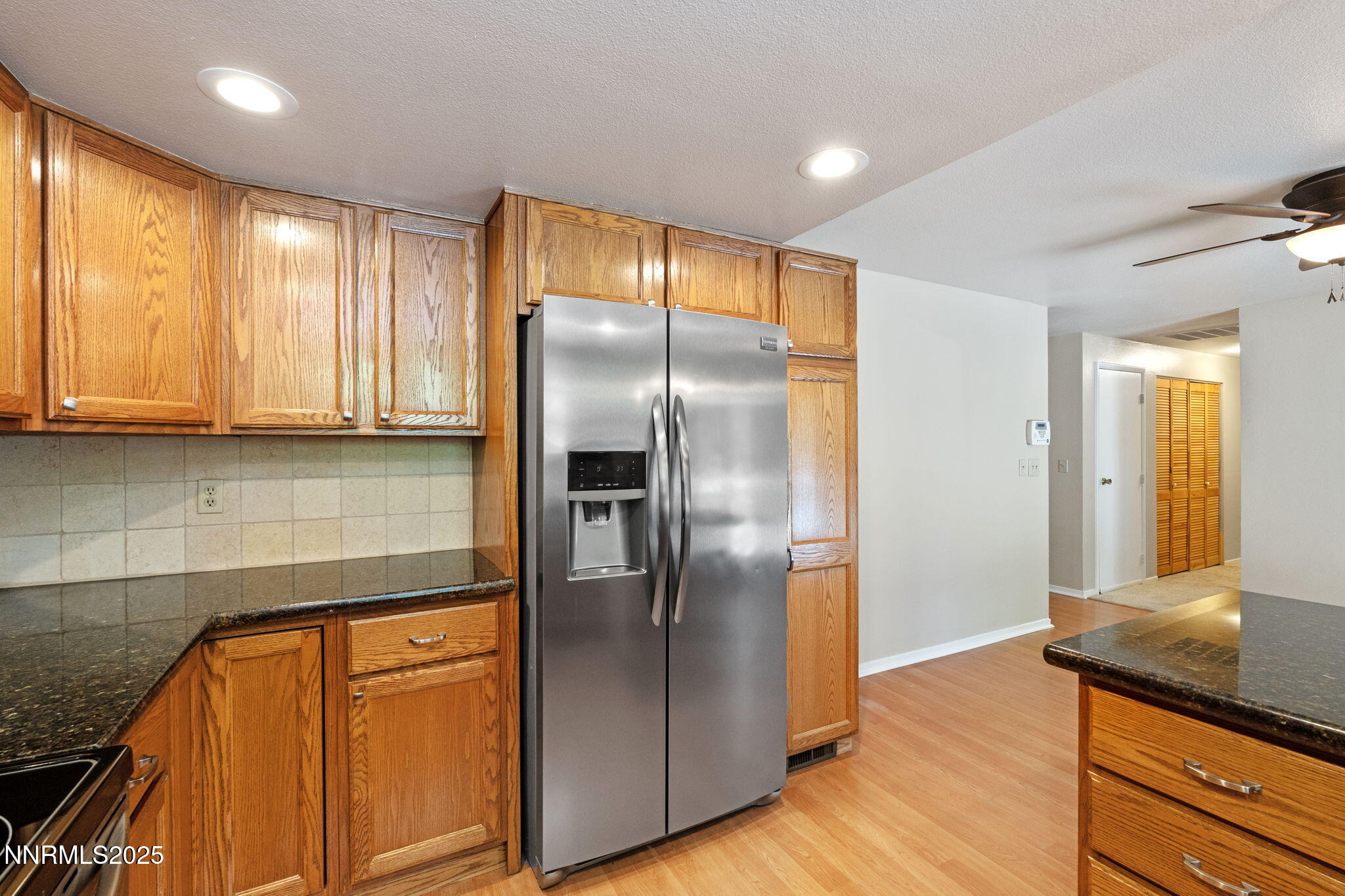 1885 King Edward Drive Reno, NV 89503 - Photo 8 of 31 8-web-or-mls-DSC03869