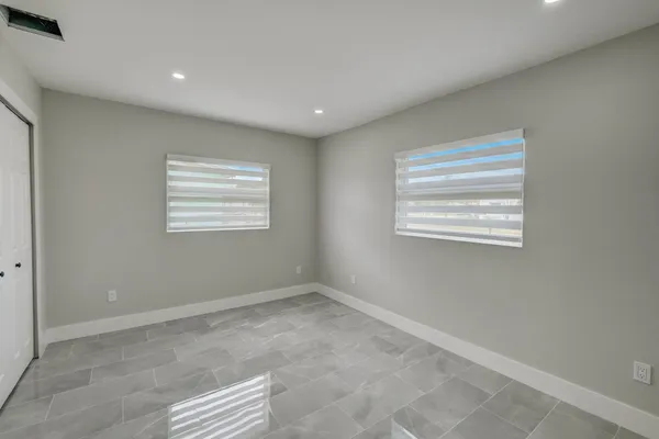 $475,000 | 520 Southwest 13th Place, Deerfield Beach, FL 33441