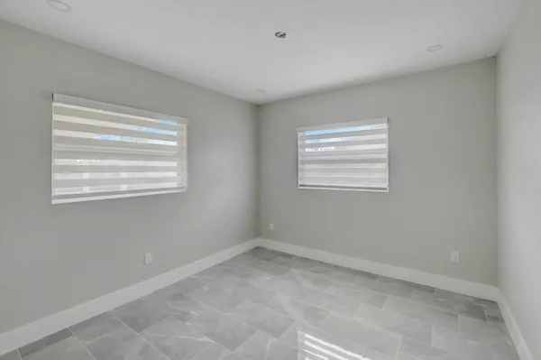 $475,000 | 520 Southwest 13th Place, Deerfield Beach, FL 33441