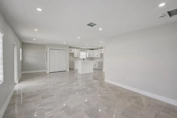 $475,000 | 520 Southwest 13th Place, Deerfield Beach, FL 33441