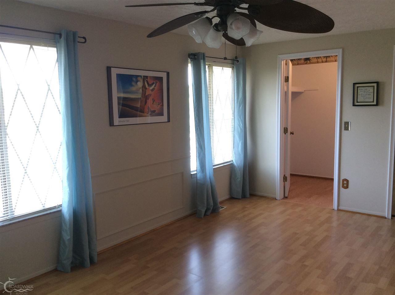 51114 South Foster Road New Baltimore, MI 48047 - Photo 15 of 38 31351749-14.JPG