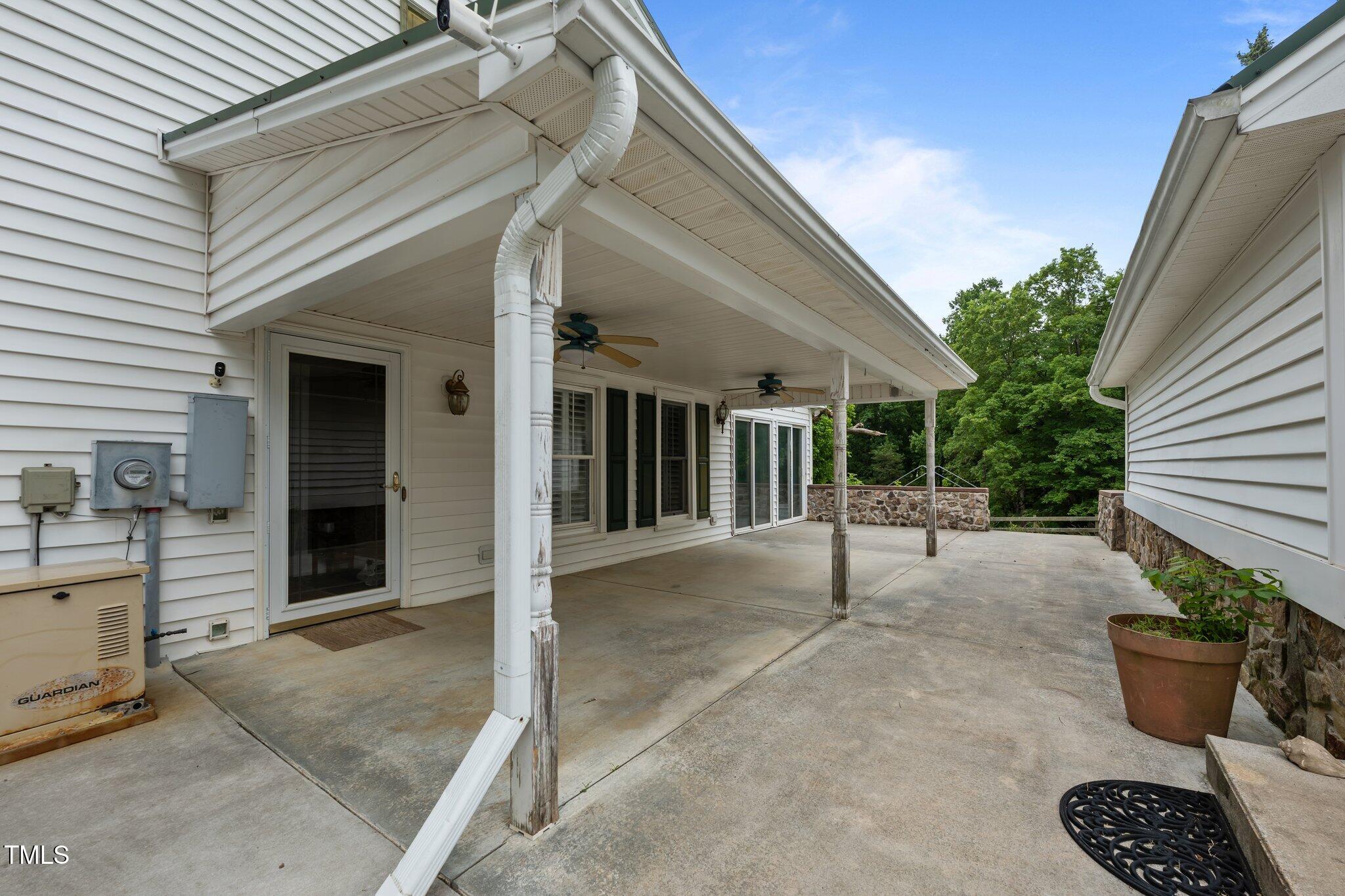 4053 Friendship Patterson Mill Road Burlington, NC 27215 - Photo 5 of 55 6-web-or-mls-_1418989