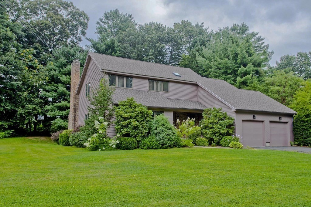 12 Blueberry Ridge Westfield, MA 01085 - Photo 2 of 32 Gallery Image 2
