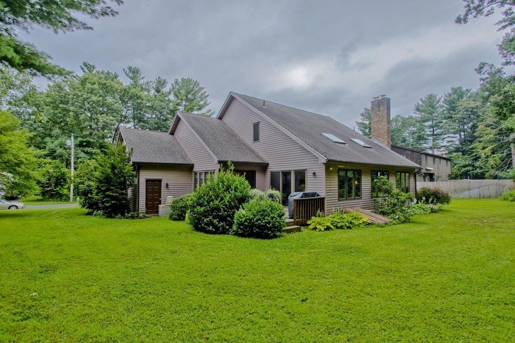 12 Blueberry Ridge Westfield, MA 01085 - Photo 3 of 32 Gallery Image 3