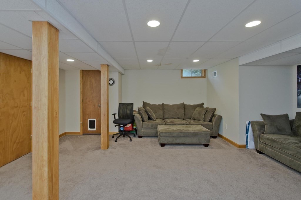 12 Blueberry Ridge Westfield, MA 01085 - Photo 31 of 32 Gallery Image 31