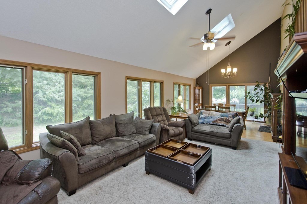 12 Blueberry Ridge Westfield, MA 01085 - Photo 5 of 32 Gallery Image 5