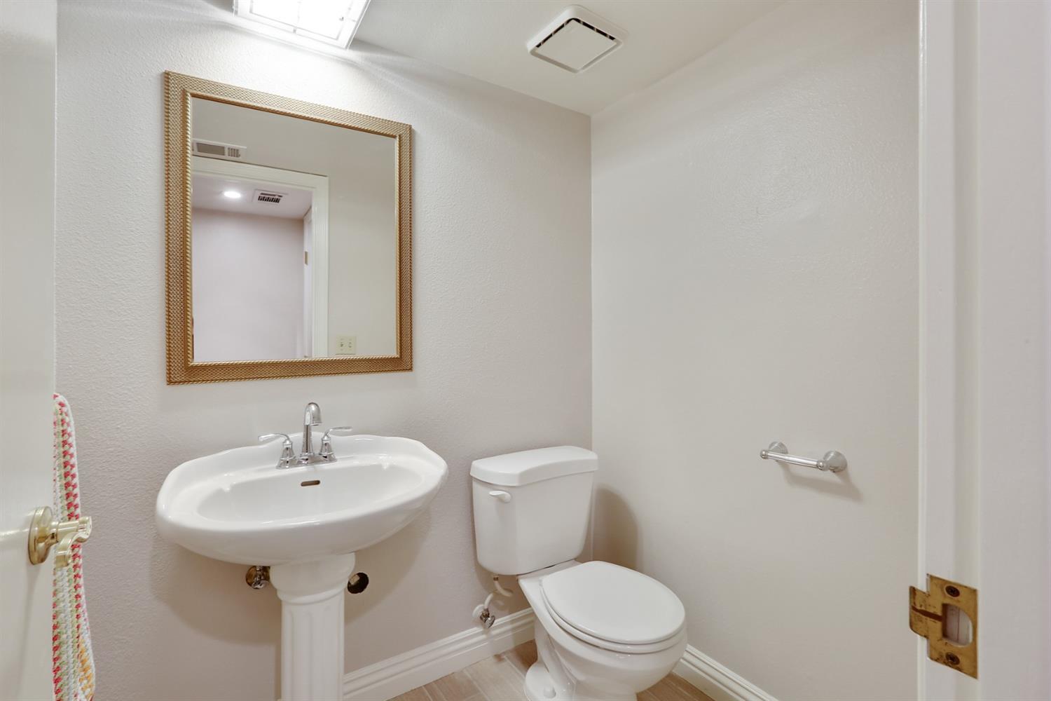 721 North Shirk Road, Unit G Visalia, CA 93291 - Photo 17 of 69 Additional Photo
