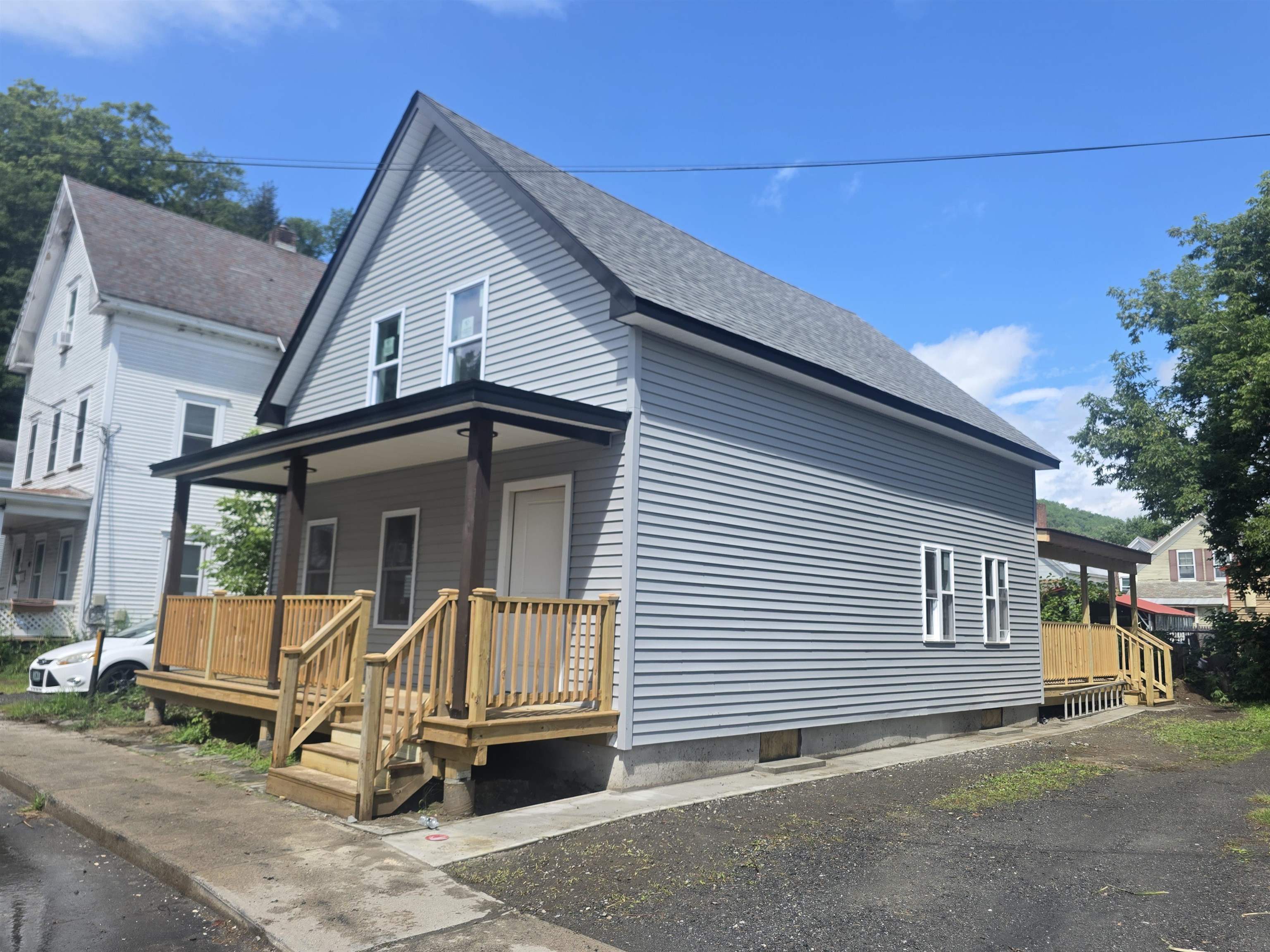 7 Underhill Avenue Rockingham, VT 05101 - Photo 2 of 22 Gallery Image 2