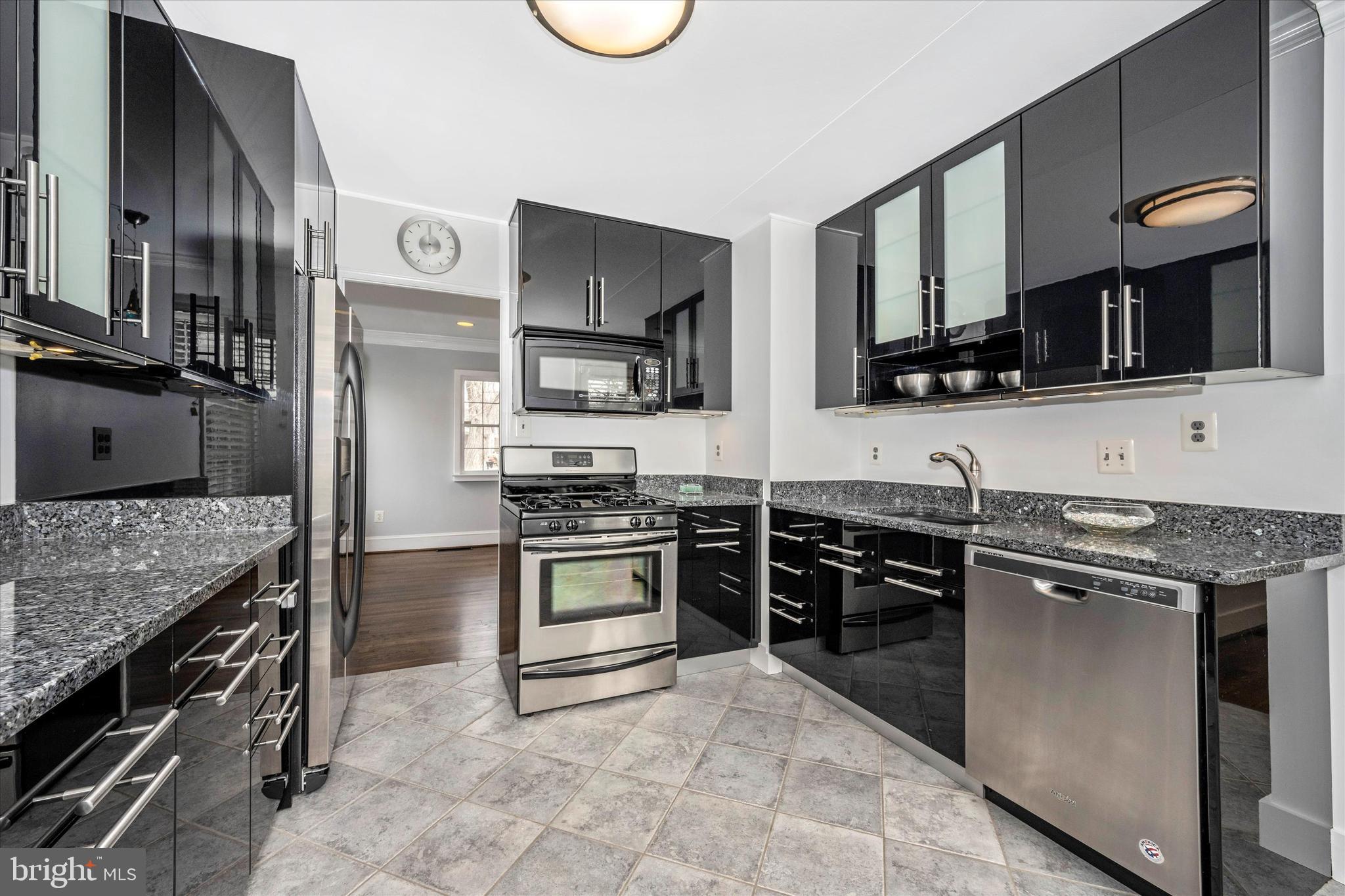 1929 Henry Road Rockville, MD 20851 - Photo 8 of 47 Gallery Image 8