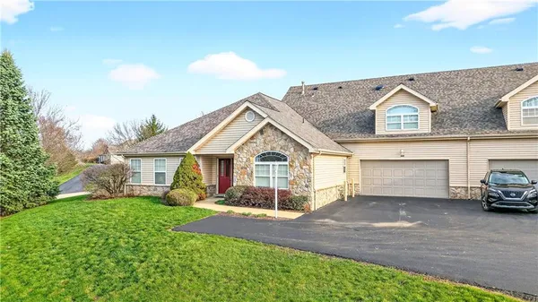 $425,000 | 6034 Triple Crown Circle, Greensburg, PA 15601