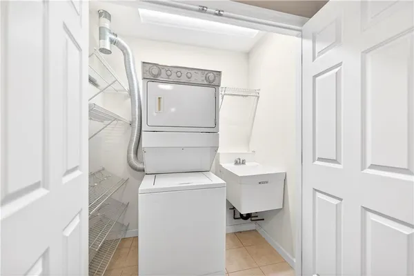 $425,000 | 6034 Triple Crown Circle, Greensburg, PA 15601