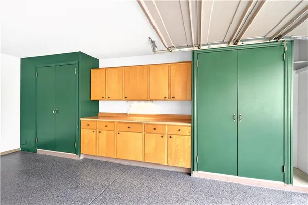 $425,000 | 6034 Triple Crown Circle, Greensburg, PA 15601