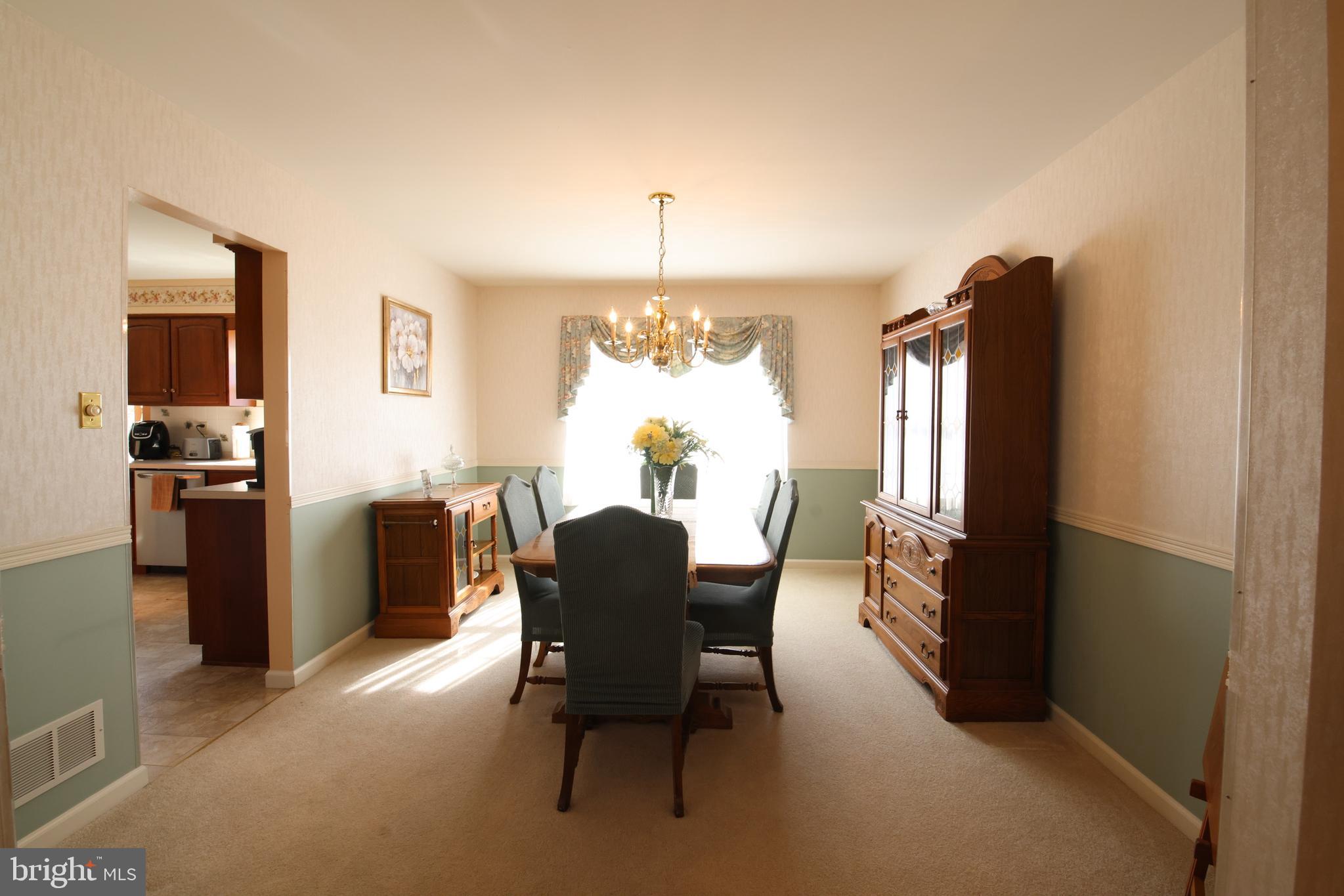 1162 Tuckerton Road Reading, PA 19605 - Photo 4 of 27