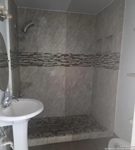 $1,895 | 1003 Bartholomae Street, Seguin, TX 78155