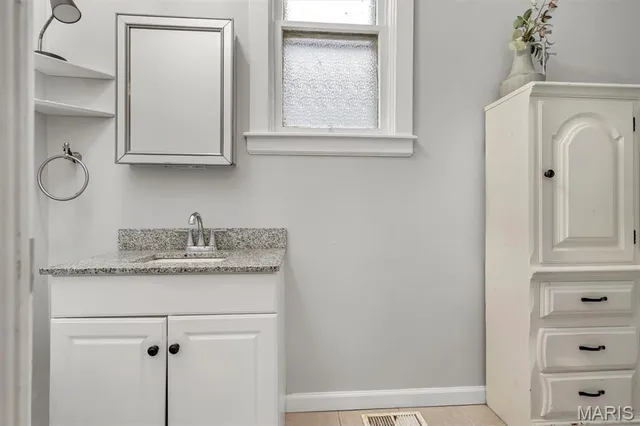 $284,900 | 2828 59th Street, St. Louis, MO 63139