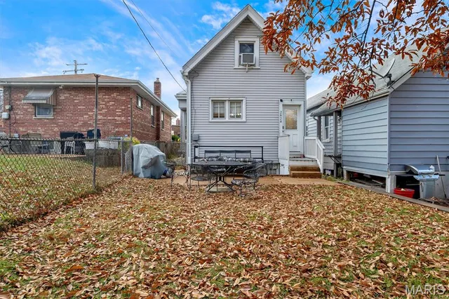 $284,900 | 2828 59th Street, St. Louis, MO 63139