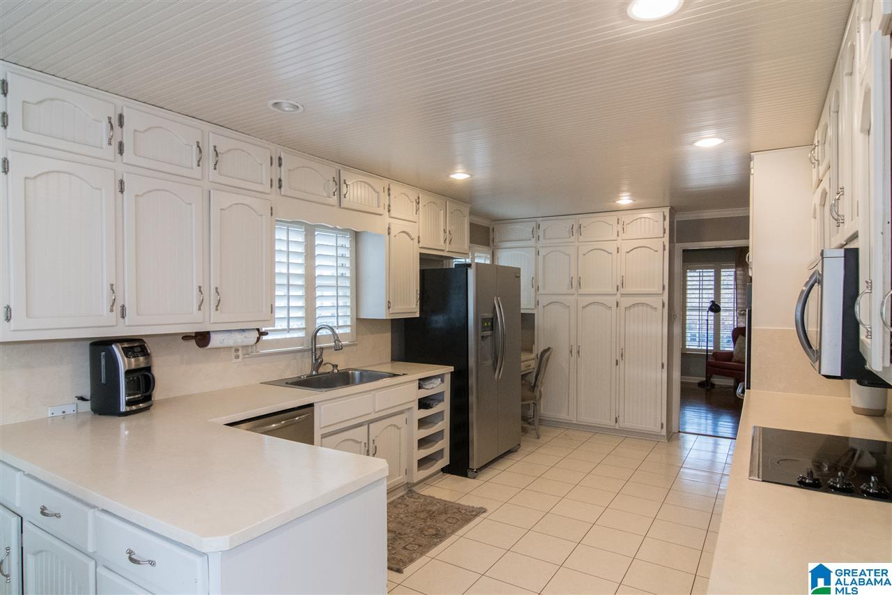 1368 Swallow Lane Birmingham, AL 35213 - Photo 14 of 50