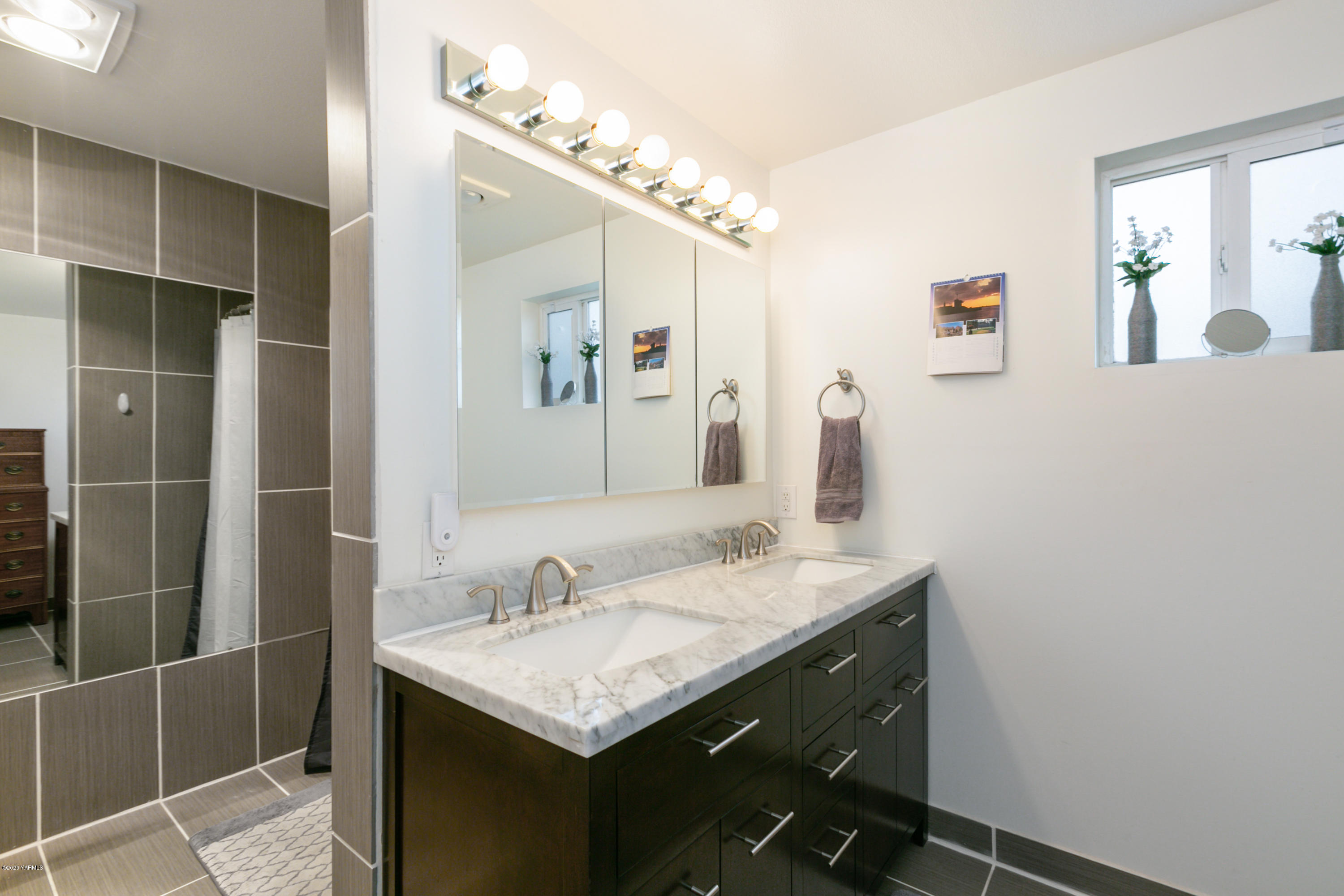10061 Mieras Road Yakima, WA 98901 - Photo 19 of 23 Bathroom