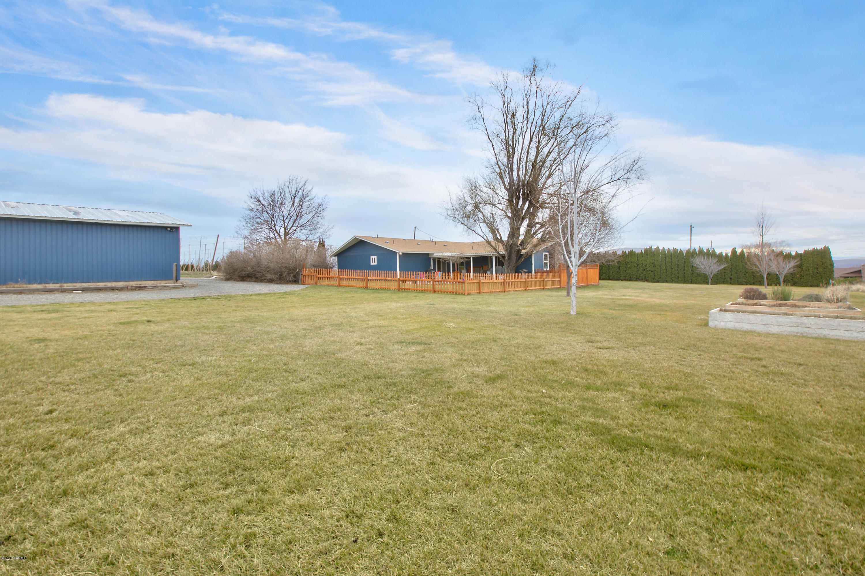 10061 Mieras Road Yakima, WA 98901 - Photo 6 of 23 Yard