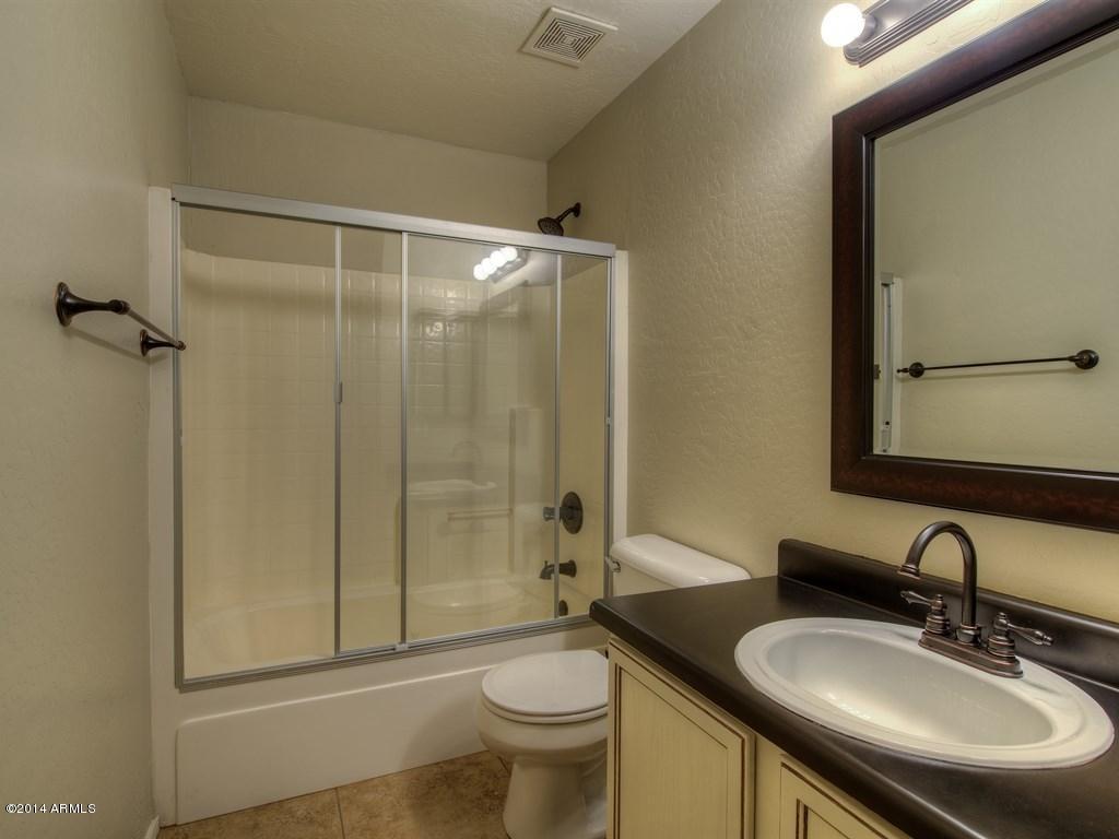 9424 West Eaton Road Phoenix, AZ 85037 - Photo 17 of 24 Bathroom Two
