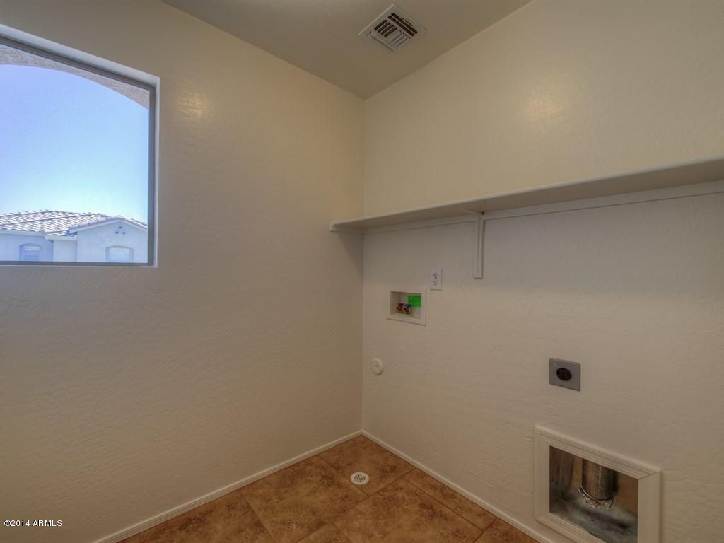 9424 West Eaton Road Phoenix, AZ 85037 - Photo 21 of 24 Laundry Room