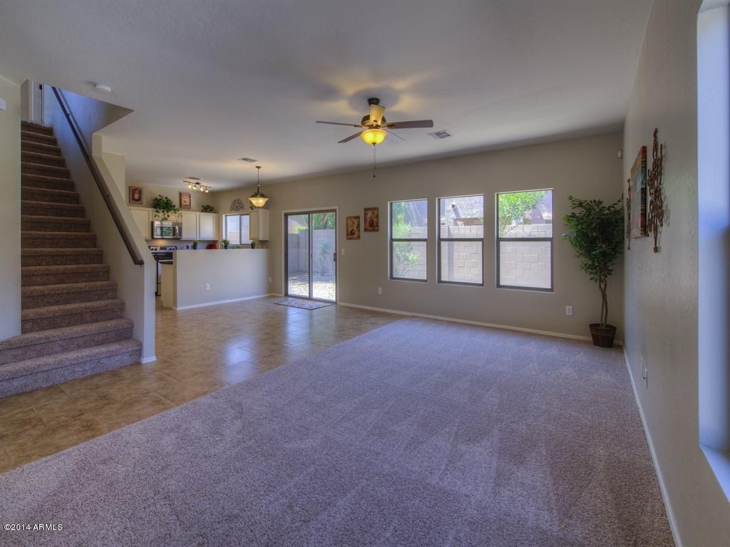 9424 West Eaton Road Phoenix, AZ 85037 - Photo 6 of 24 Spacious Family Room