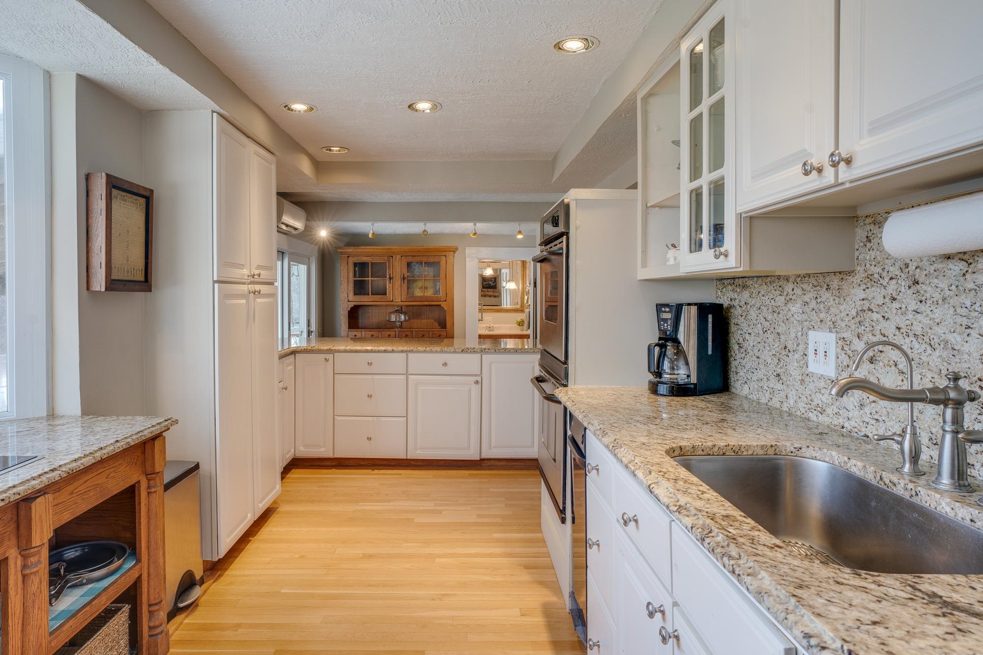 9 Joe English Road New Boston, NH 03070 - Photo 17 of 40