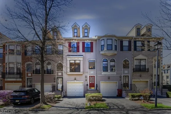 $699,000 | 424 Hartford Drive, Nutley, NJ 07110