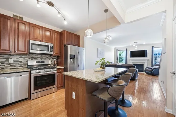 $699,000 | 424 Hartford Drive, Nutley, NJ 07110
