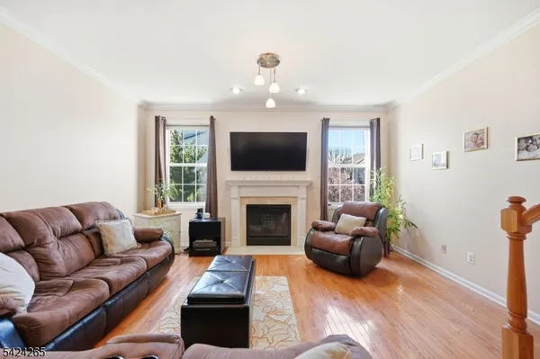 $699,000 | 424 Hartford Drive, Nutley, NJ 07110
