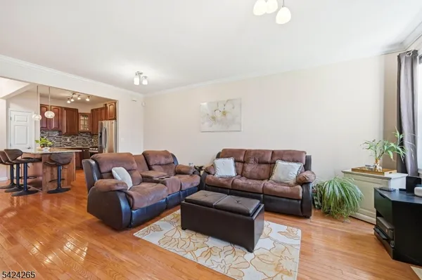 $699,000 | 424 Hartford Drive, Nutley, NJ 07110