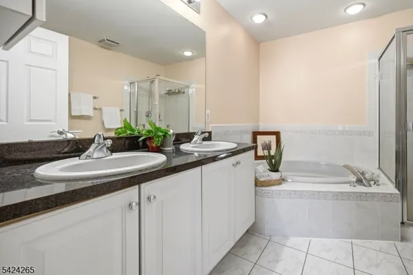 $699,000 | 424 Hartford Drive, Nutley, NJ 07110