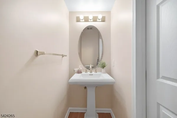 $699,000 | 424 Hartford Drive, Nutley, NJ 07110