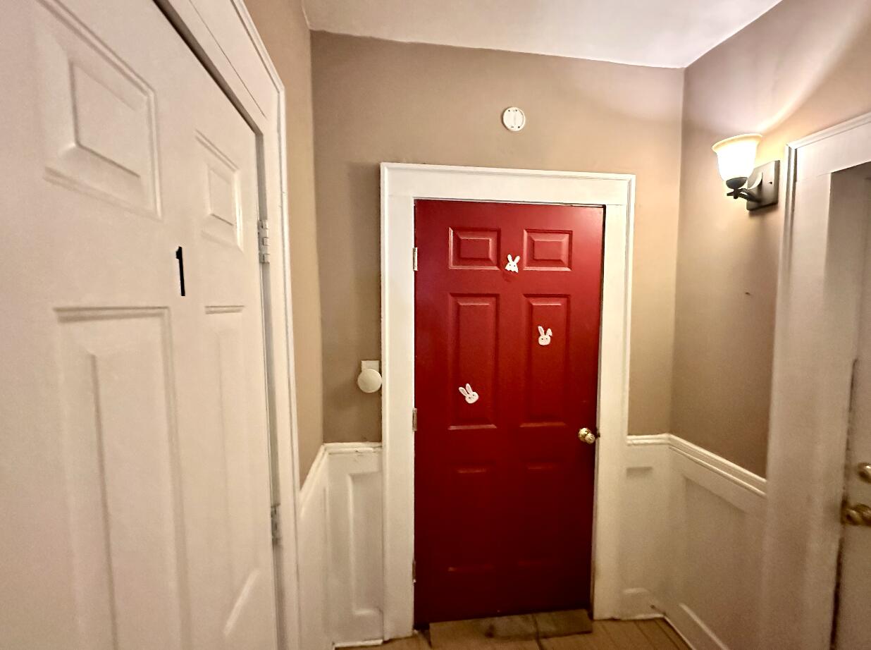1107 Prince Street Georgetown, SC 29440 - Photo 6 of 23 Units 1 &2 entryway.