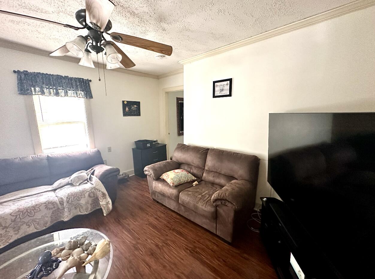1107 Prince Street Georgetown, SC 29440 - Photo 10 of 23 Additional living space in larger unit.