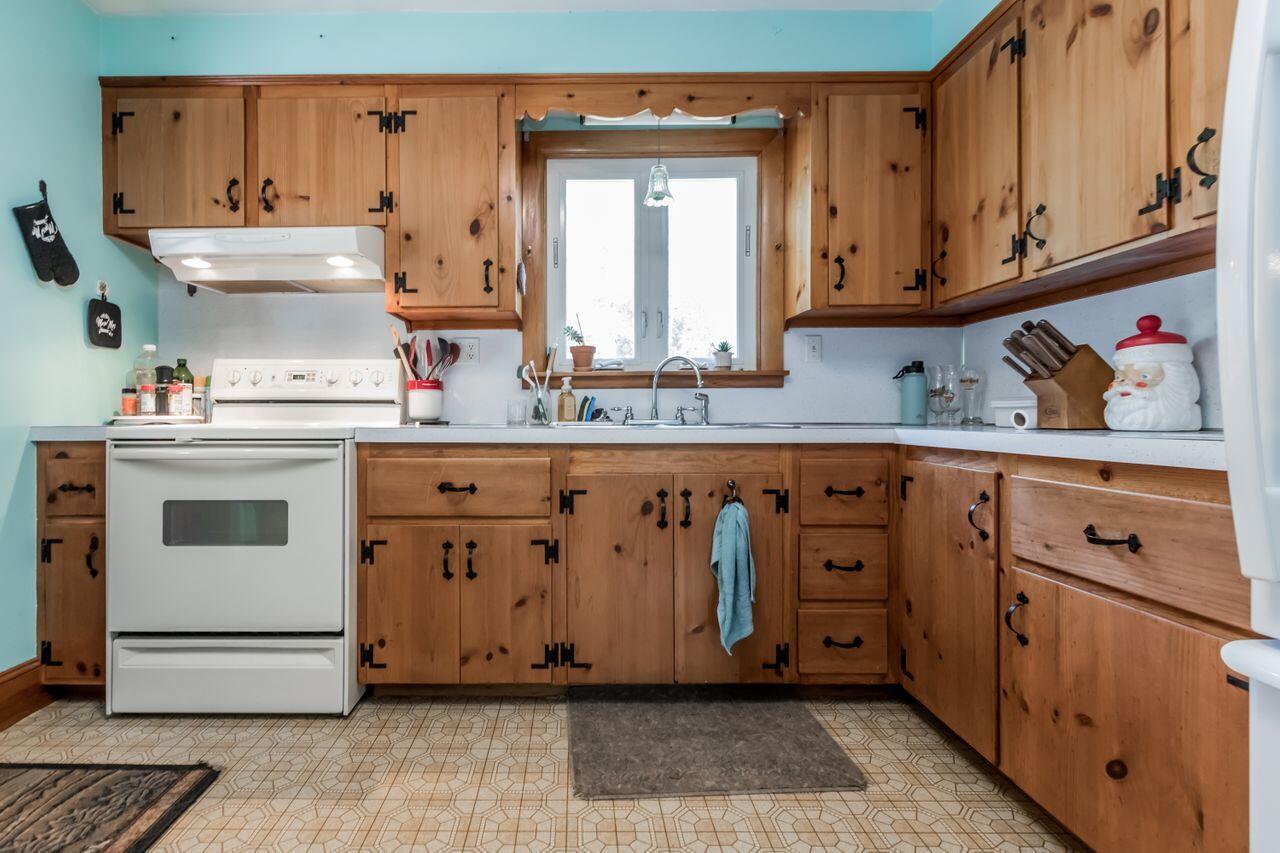 719 Bridgton Road Westbrook, ME 04092 - Photo 9 of 27 20230711Dm-71015