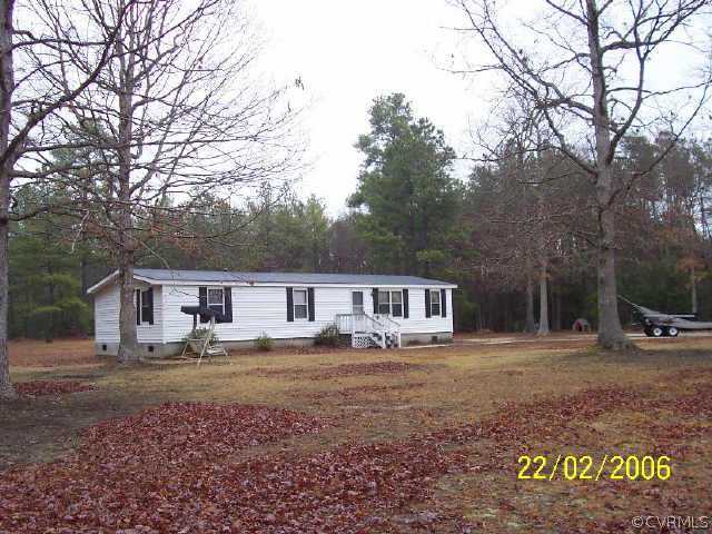 272 Milby Town Road Shacklefords, VA 23156 - Photo 5 of 7 Other - Great front yard!
