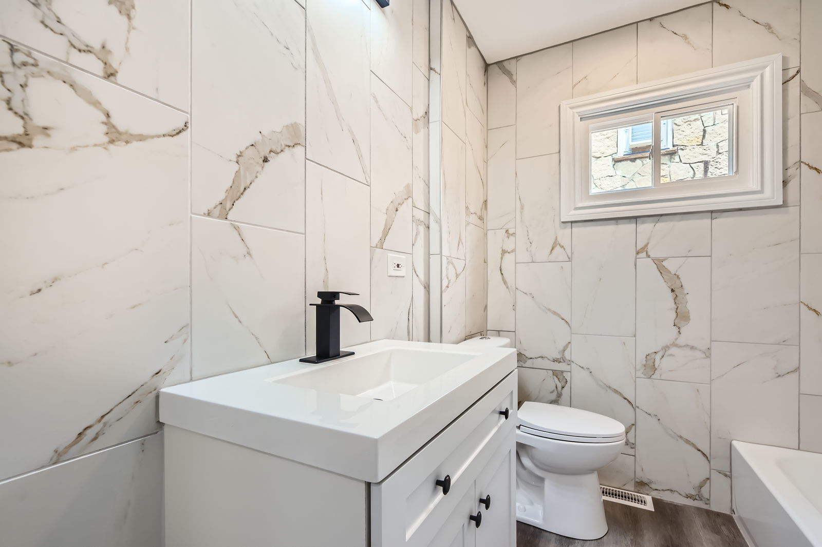 18353 Chicago Avenue Lansing, IL 60438 - Photo 13 of 28