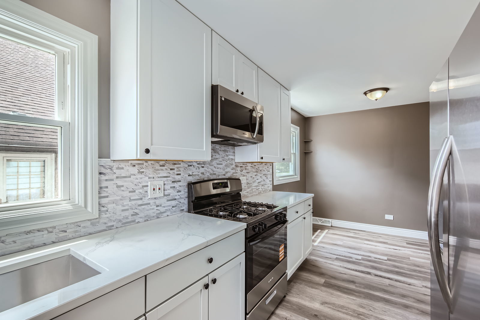 18353 Chicago Avenue Lansing, IL 60438 - Photo 8 of 28