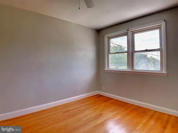 $1,900 | 78 South Hawthorne Road, Middle River, MD 21220