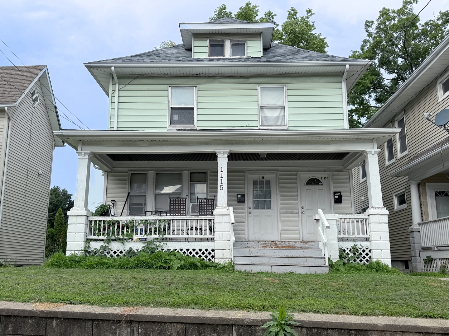 1115 14th Street Moline, IL 61265 - Photo 1 of 17