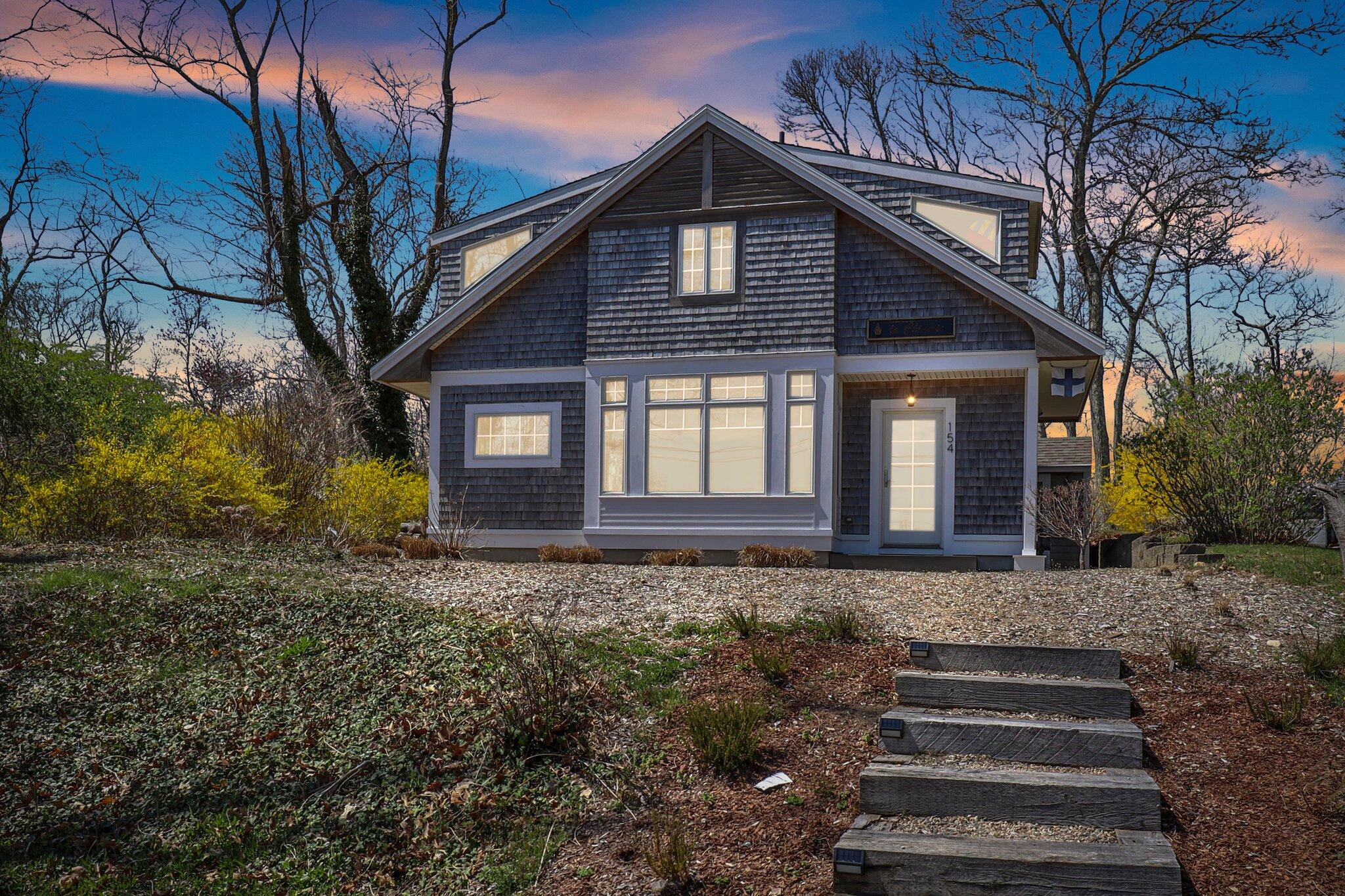 154 S Orleans Road