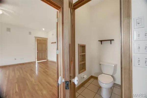 $575,000 | 2431 West Elm Street, Lebanon, MO 65536