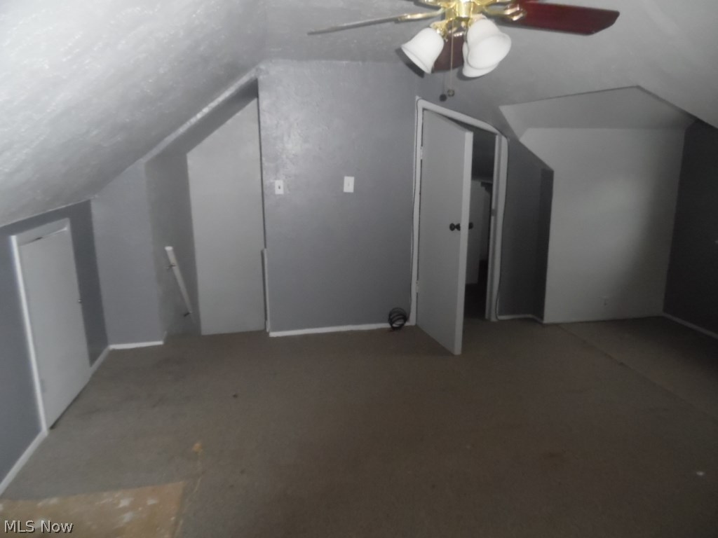 890 Helmsdale Road Cleveland Heights, OH 44112 - Photo 15 of 16