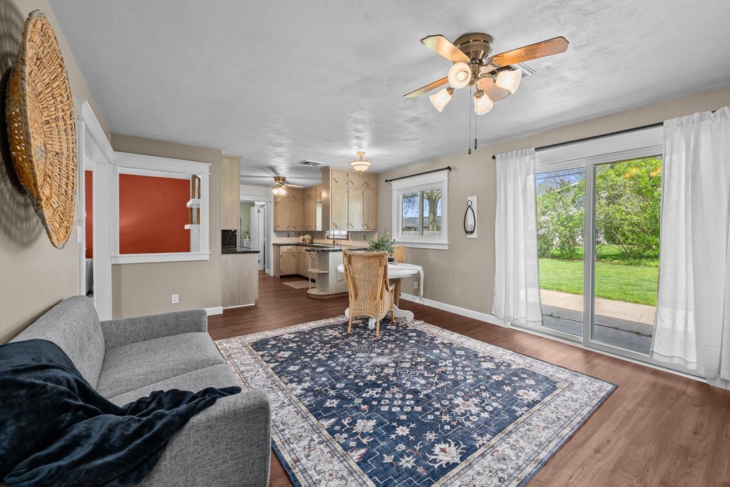 1104 3rd Street De Witt, IA 52742 - Photo 13 of 30