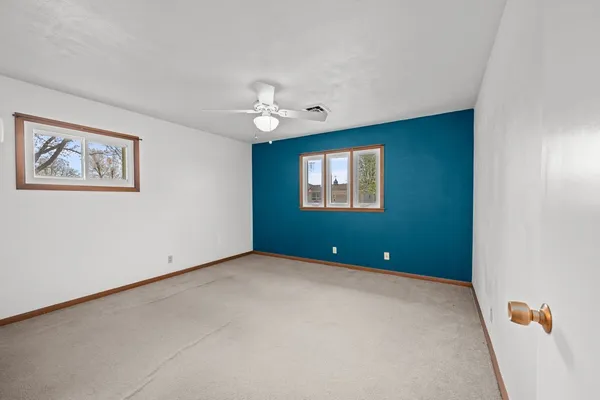 $235,000 | 1104 3rd Street, De Witt, IA 52742