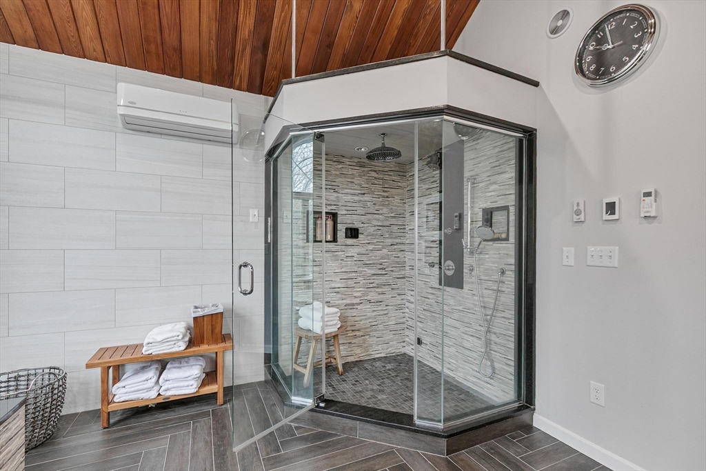 12 Cameron Way Methuen, MA 01844 - Photo 21 of 42 a bathroom with a shower