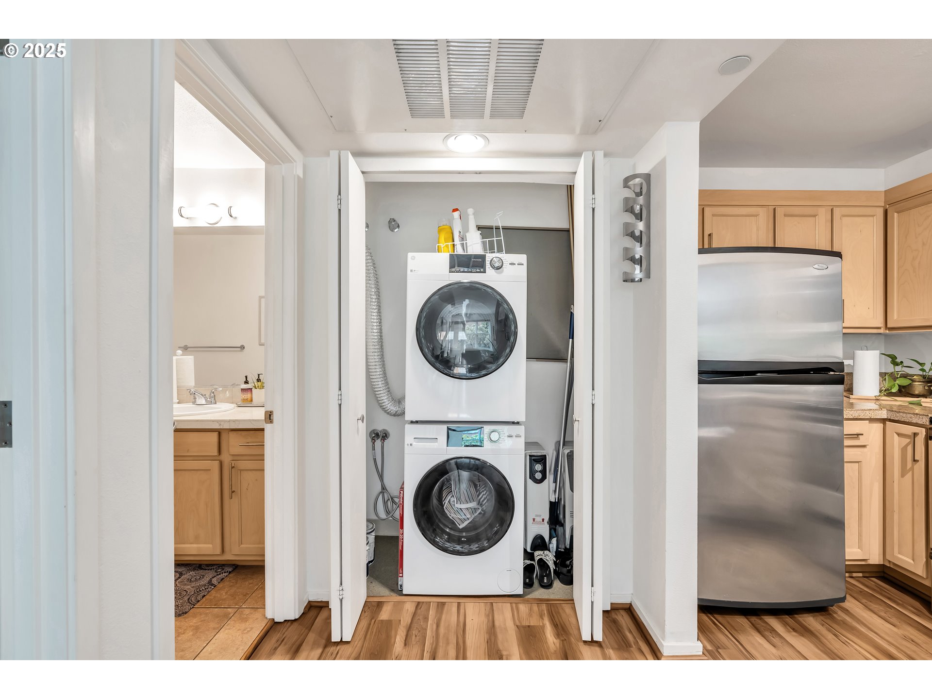 1500 Southwest Park Avenue, Unit 232 Portland, OR 97201 - Photo 17 of 40 a utility room with closet dryer and washer